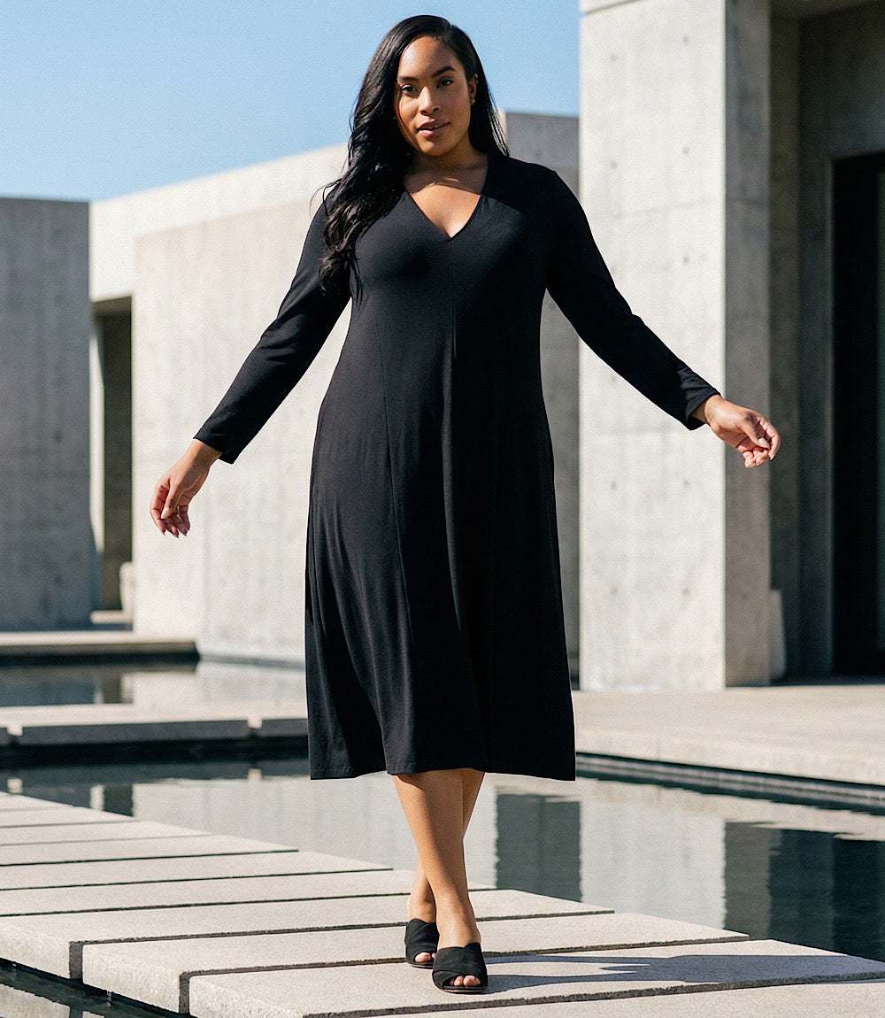 Plus Size V-Neck Midi Travel Jersey Dress - Black